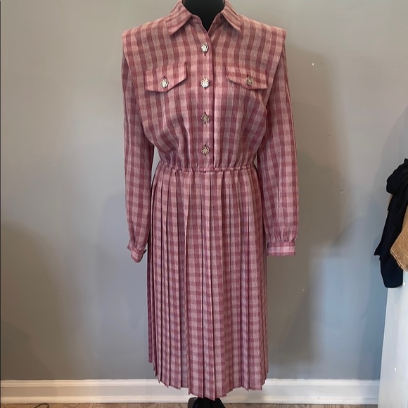 Burgundy Plaid Women's Dress vintage Leslie Fay size 10 silver buttons - Picture 1 of 4